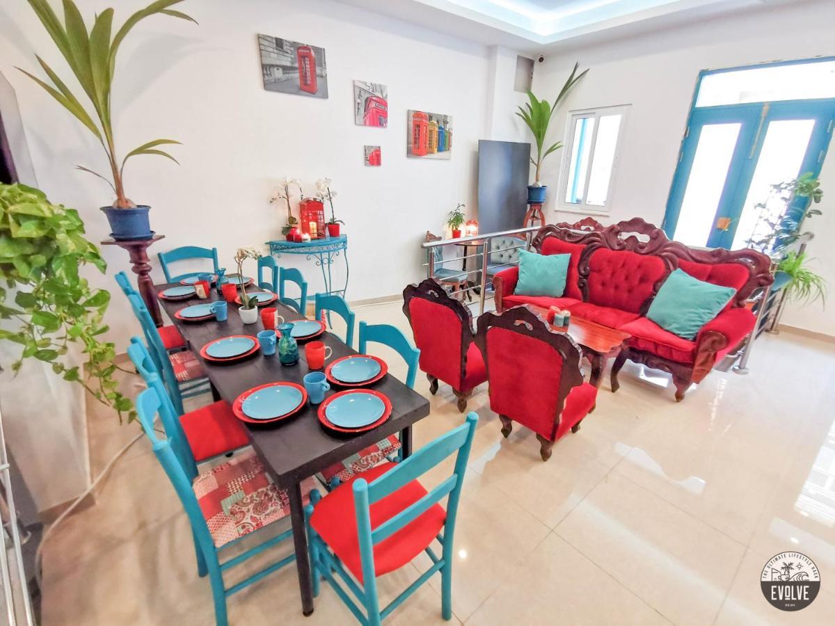 Evolve Coliving Guesthouse สลีมา ภายนอก รูปภาพ
