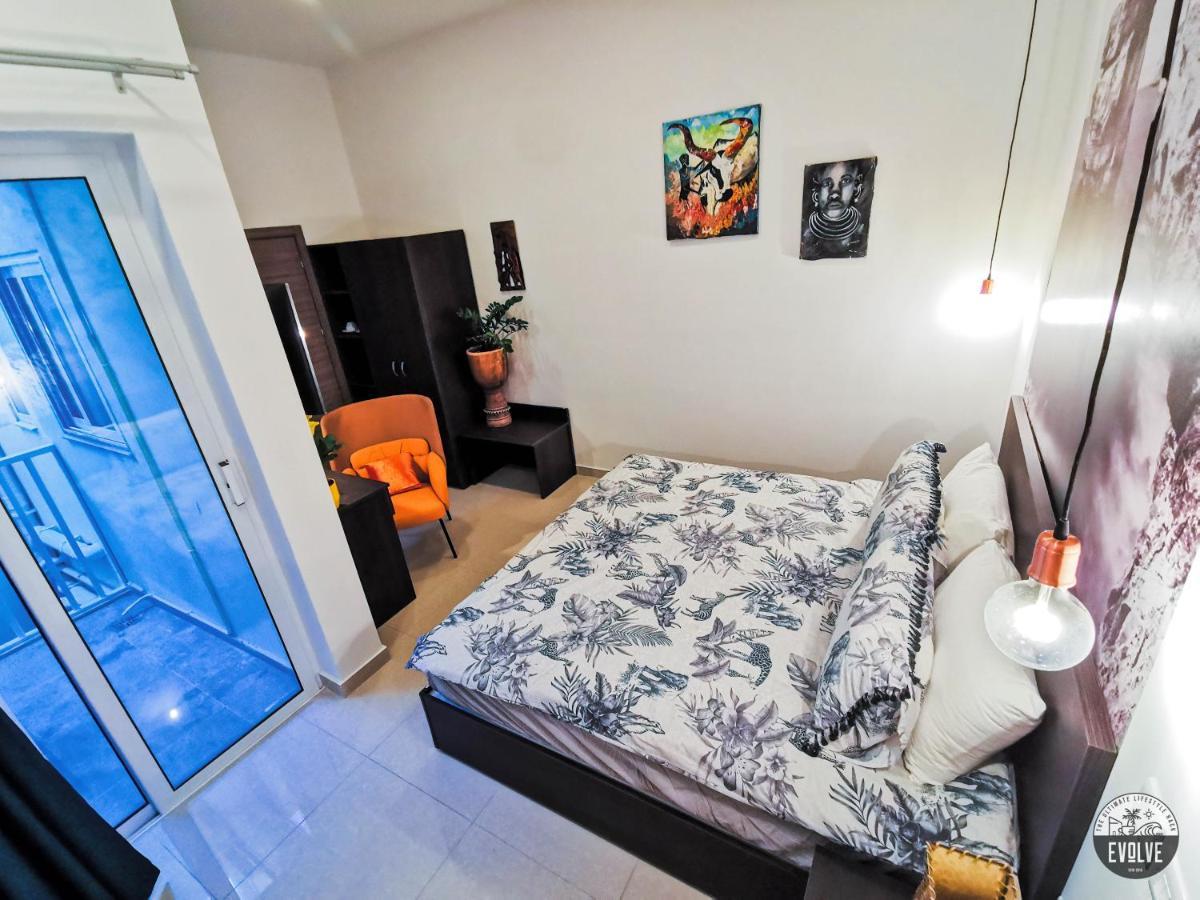 Evolve Coliving Guesthouse สลีมา ภายนอก รูปภาพ
