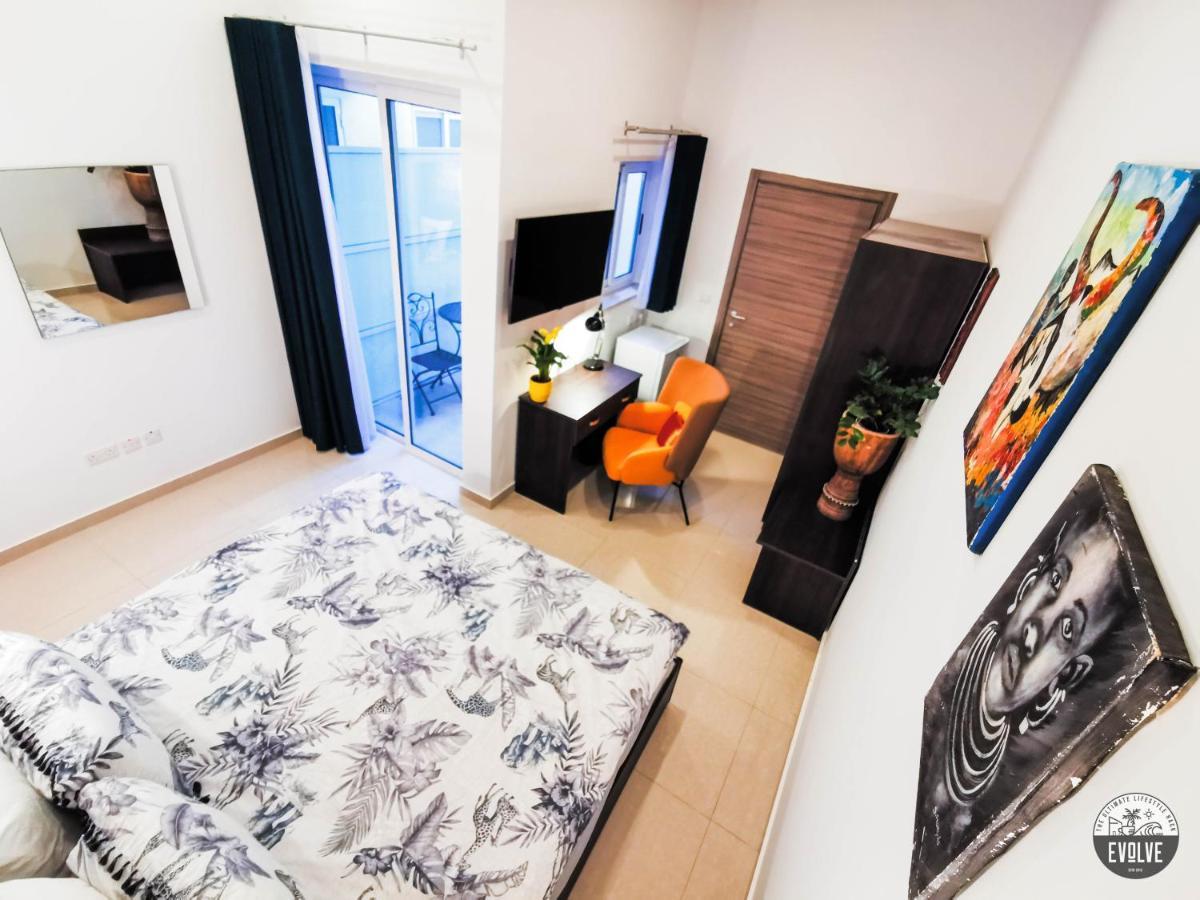 Evolve Coliving Guesthouse สลีมา ภายนอก รูปภาพ