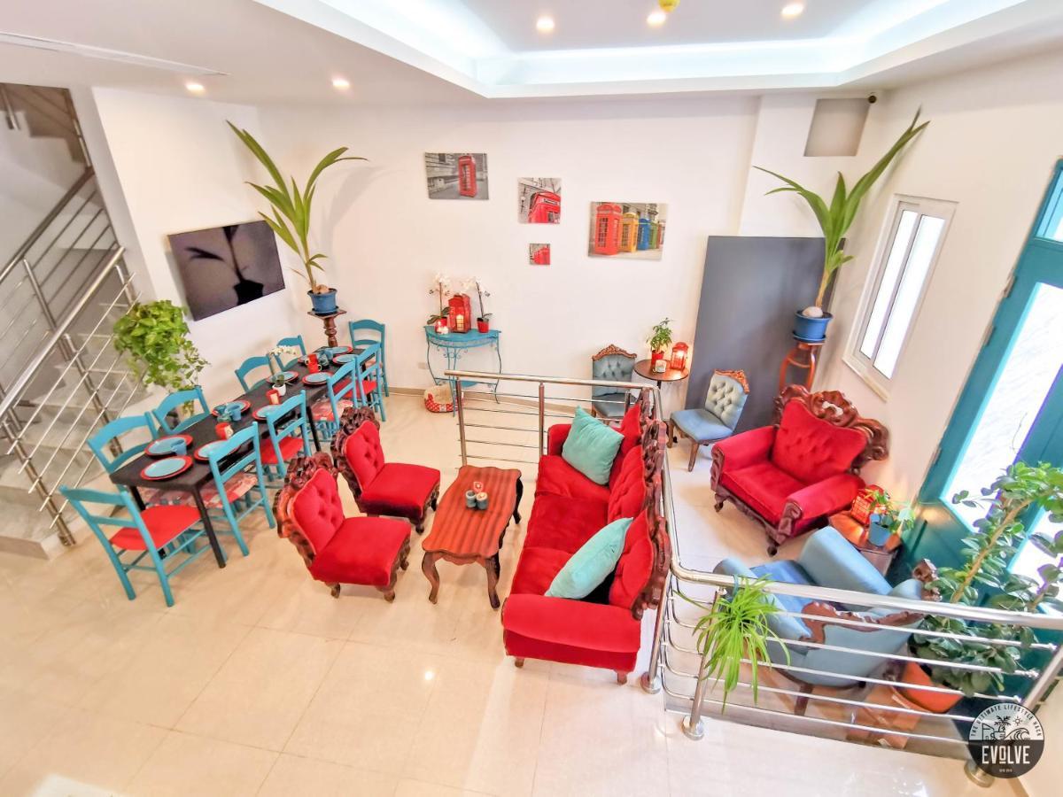 Evolve Coliving Guesthouse สลีมา ภายนอก รูปภาพ