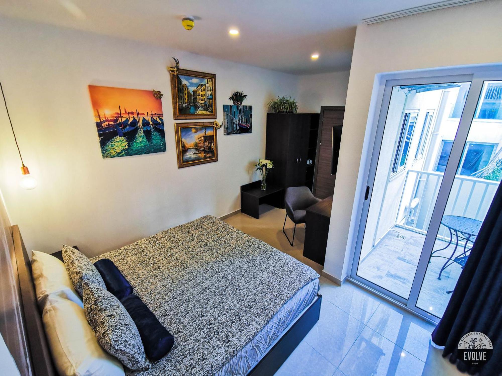 Evolve Coliving Guesthouse สลีมา ห้อง รูปภาพ